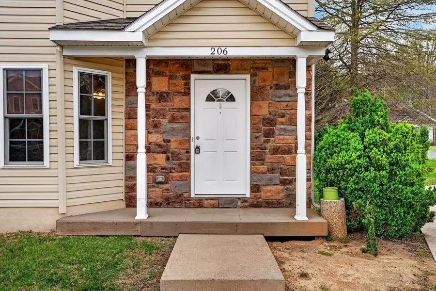 206 Willow Oaks Dr, Elkton, VA 22827 - #2