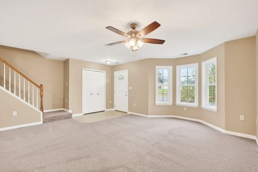 206 Willow Oaks Dr, Elkton, VA 22827 - #3