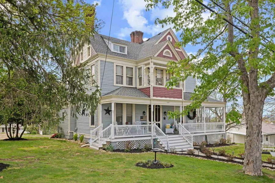 1224 4th St, Waynesboro, VA 22980 - #2