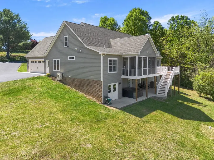 65 Wakefield Dr, Verona, VA 24482 - #3