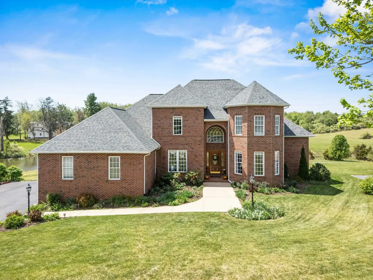 105 Ana Marie Blvd, Waynesboro, VA 22980 - #1