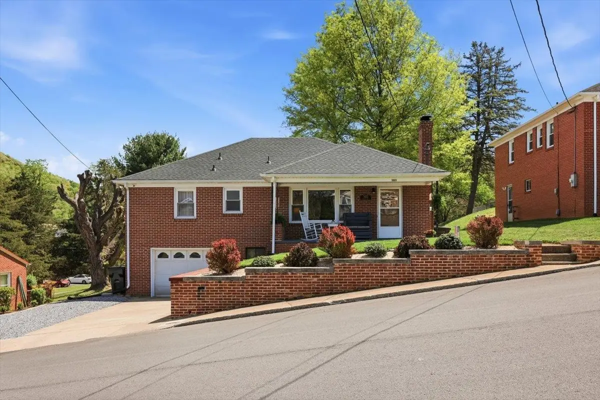 503 Ritchie Blvd, Staunton, VA 24401 - #1
