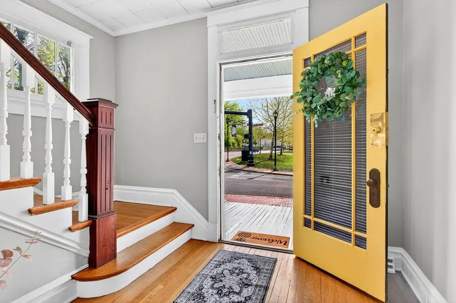 342 Lewis St N, Staunton, VA 24401 - #3