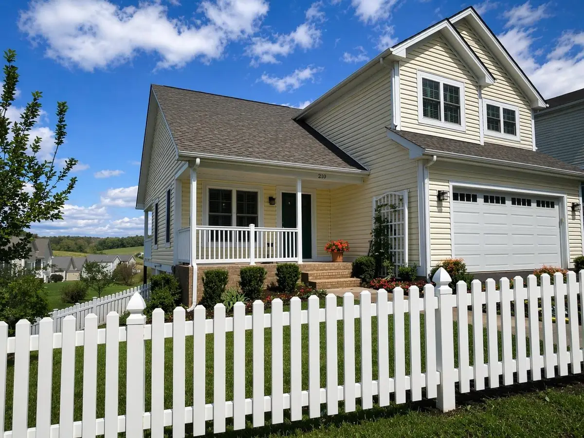 210 Bell Creek Dr, Staunton, VA 24401 - #1