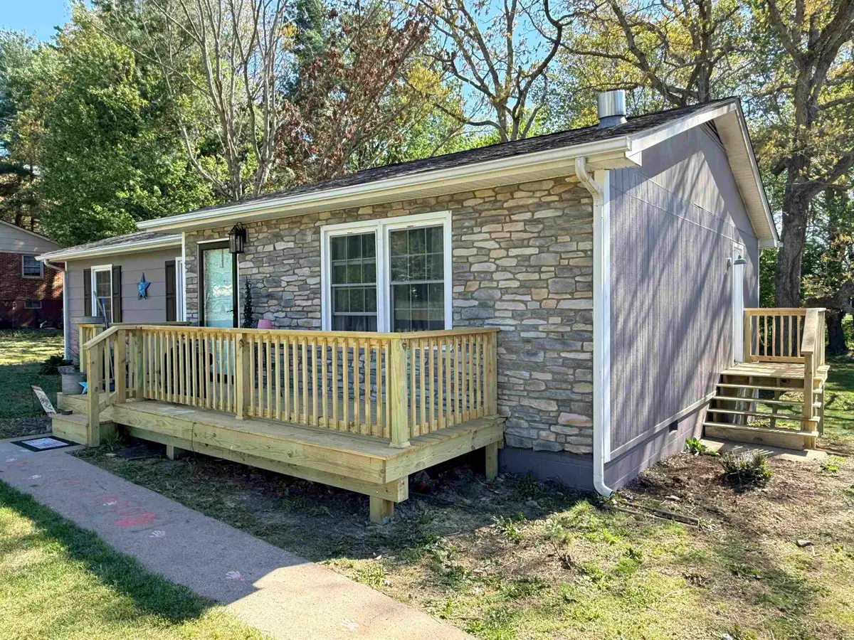 45 Mercer Cir, Grottoes, VA 24441 - #1