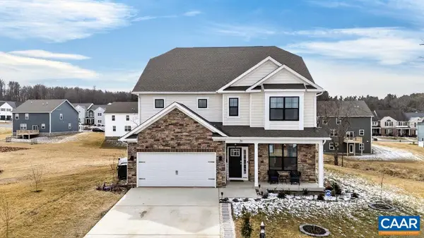 20 Avonwoods Ct, Staunton, VA 24401