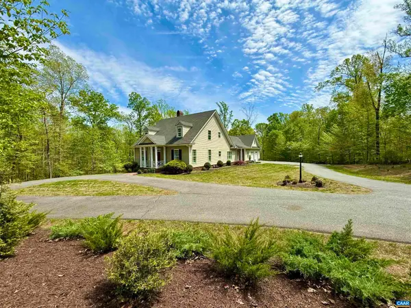1025 Pelham Dr, Keswick, VA 22947