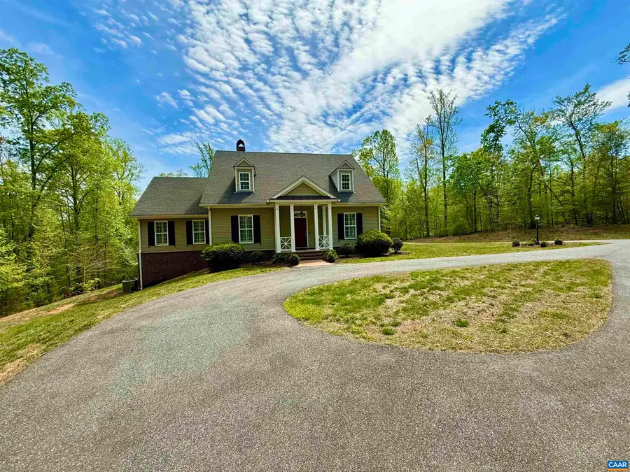 1025 Pelham Dr, Keswick, VA 22947 - #3