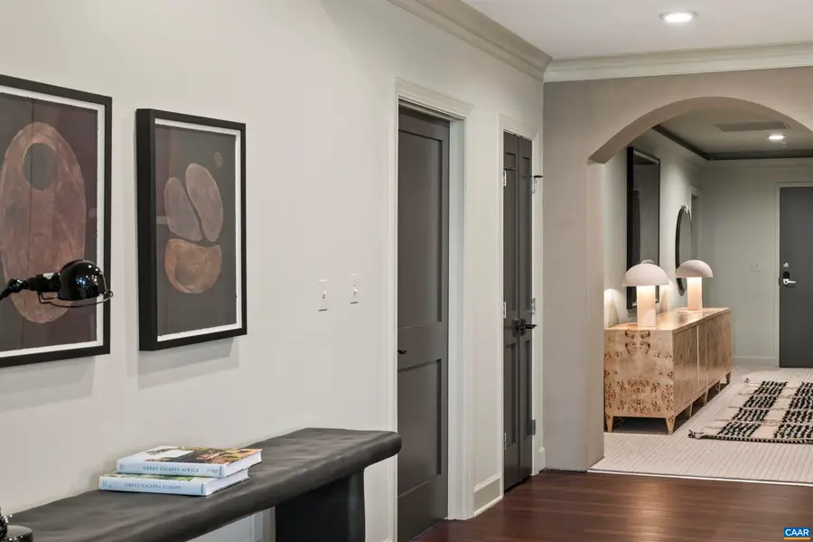 218 Water St W, Charlottesville, VA 22902 - #3