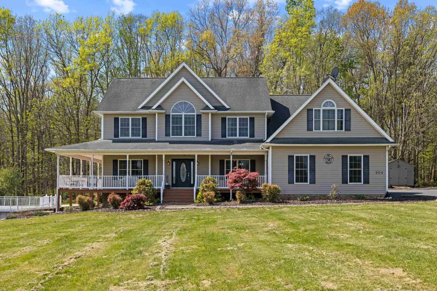 204 Tadpole Ln, Greenville, VA 24440 - #2