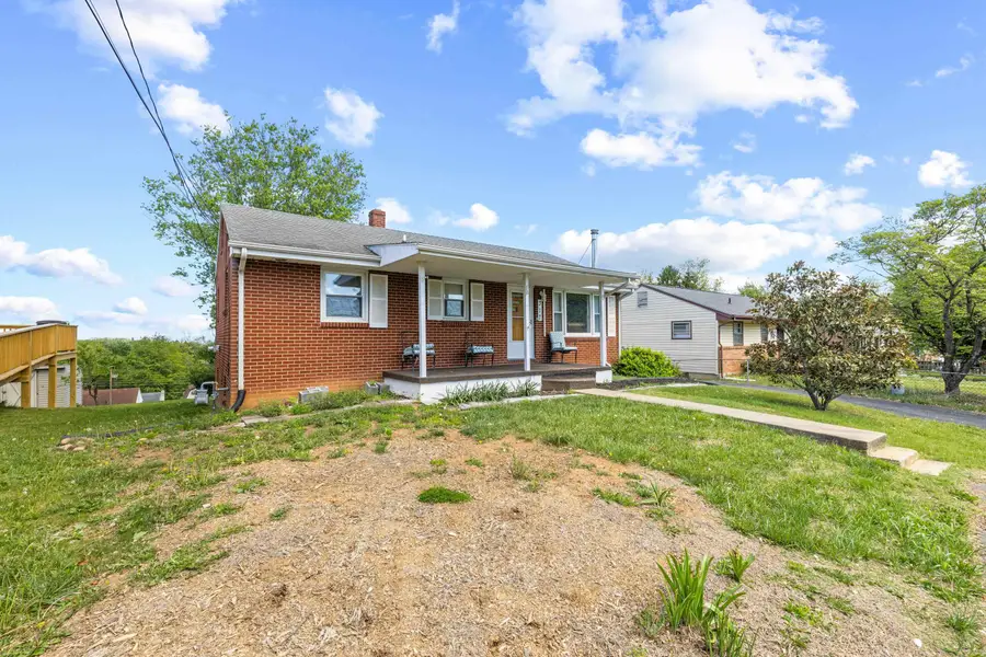 317 Ridge Rd, Staunton, VA 24401 - #3