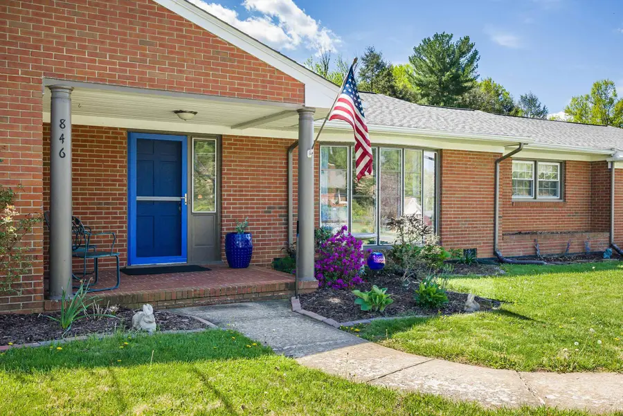 846 Kent Rd, Waynesboro, VA 22980 - #3