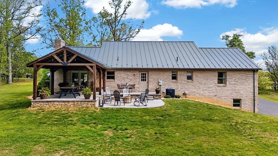 576 Vinegar Hill Rd, Churchville, VA 24421 - #3