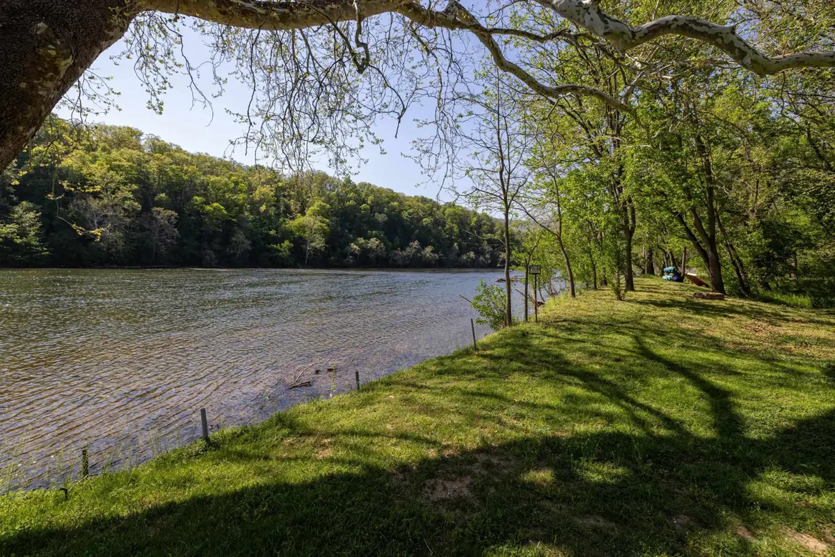 706 Richview Rd, Rileyville, VA 22650 - #1