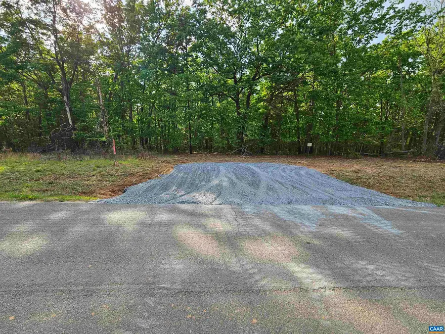 6.939 Axtell Rd, Howardsville, VA 24562 - #2