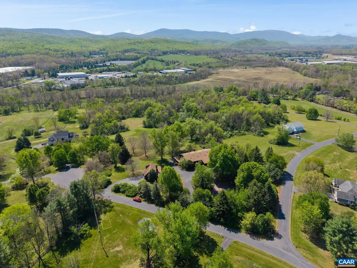18 Providence Ln, Waynesboro, VA 22980 - #1