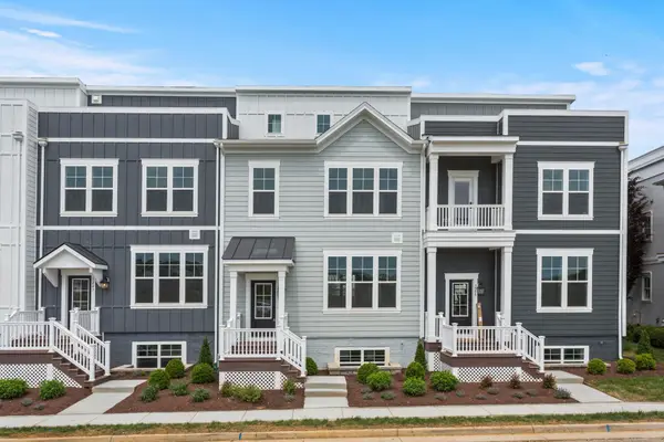 3225 Preston Shore Dr, Rockingham, VA 22801