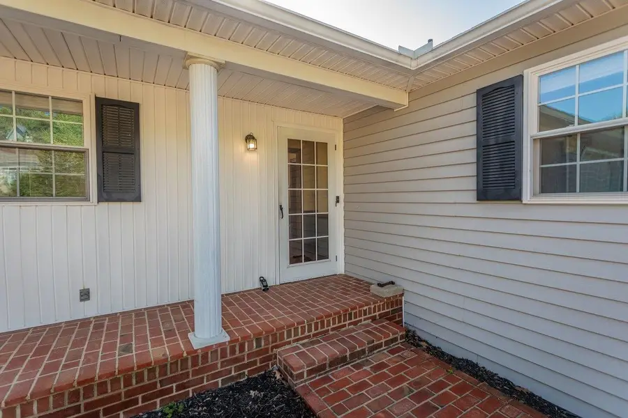 127 Valley View Ave, Mount Sidney, VA 24467 - #2
