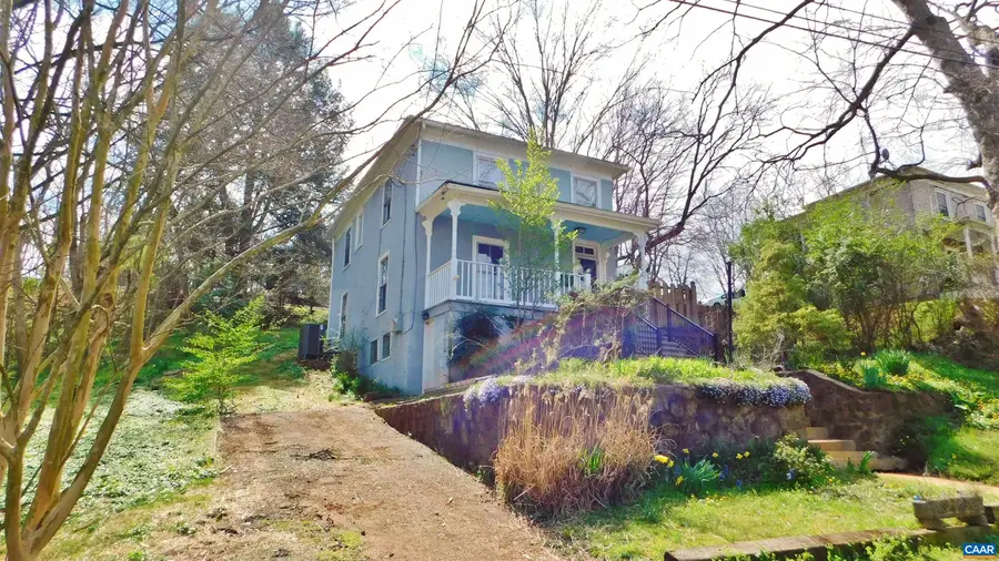 1718 Market St E, Charlottesville, VA 22902 - #2