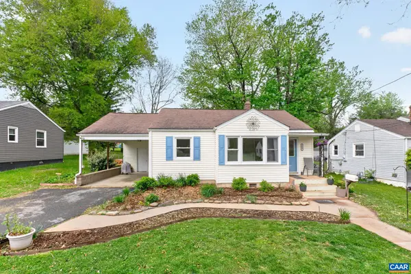 228 River Rd, Waynesboro, VA 22980