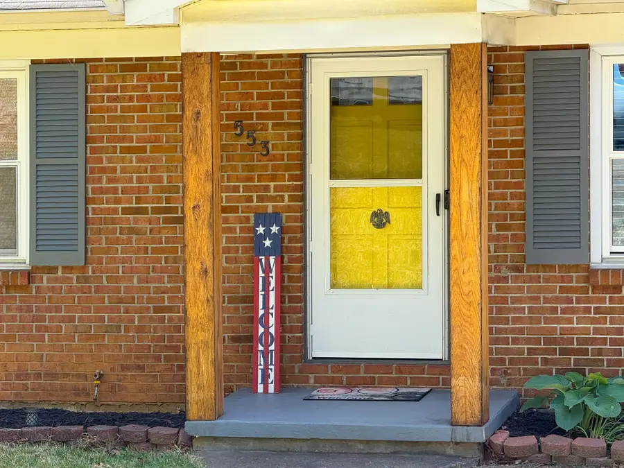 553 Hilltop Dr, Staunton, VA 24401 - #3