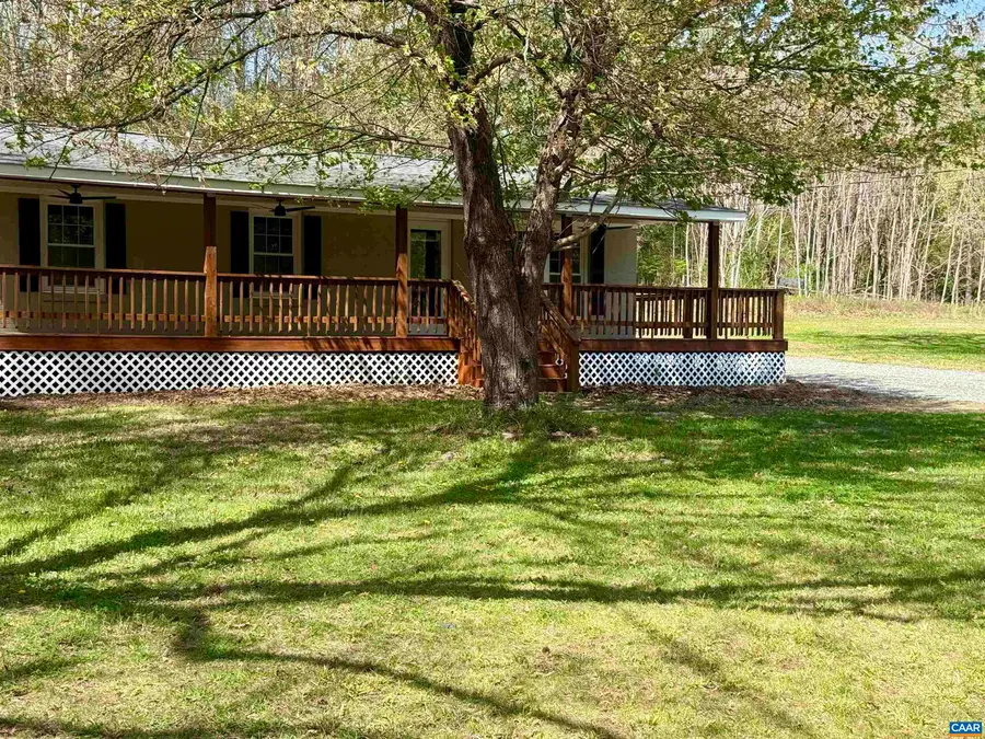 100 Lake Dr, Farmville, VA 23901 - #3
