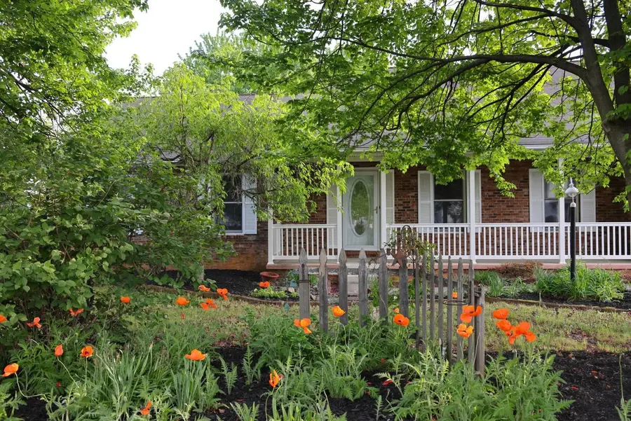 191 Grandview Dr, Waynesboro, VA 22980 - #2