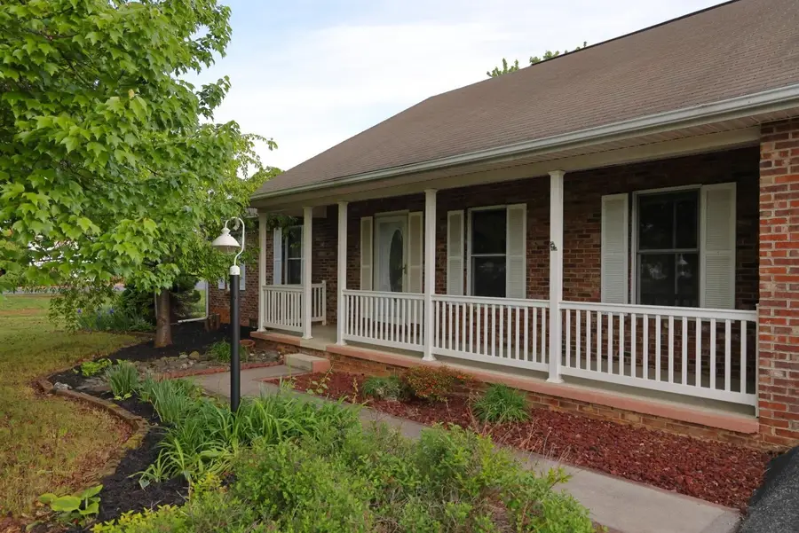 191 Grandview Dr, Waynesboro, VA 22980 - #3