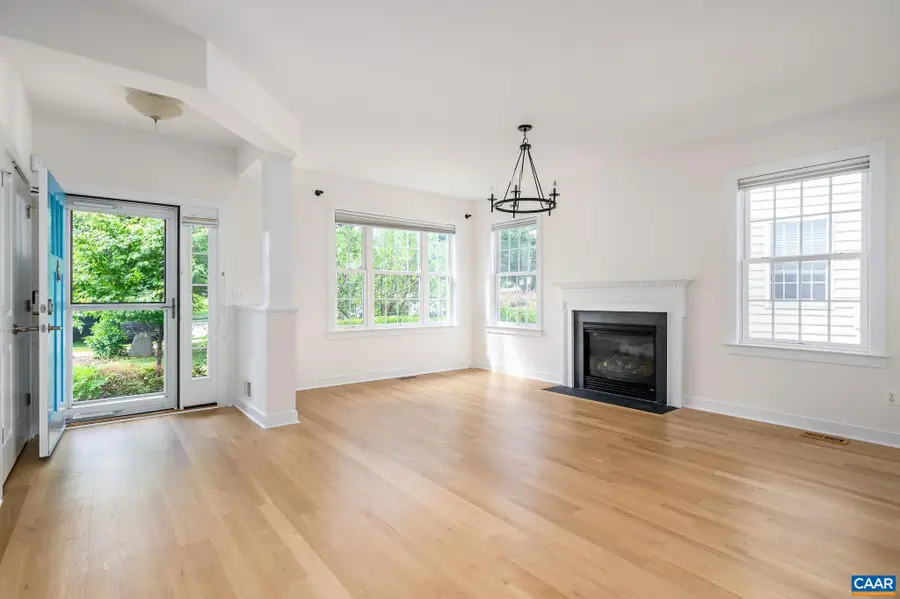 188 Brookwood Dr, Charlottesville, VA 22902 - #3