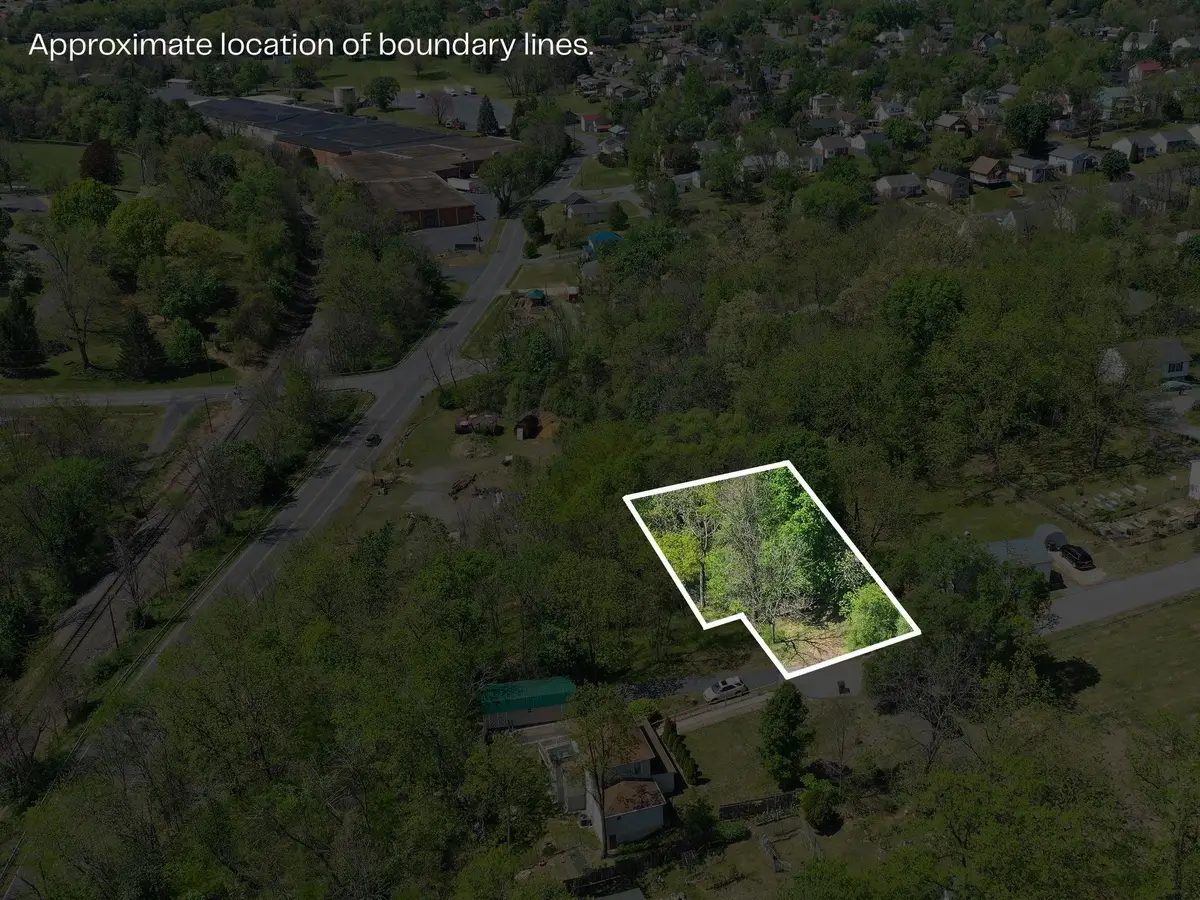 442 Jersey St, Staunton, VA 24401 - #1