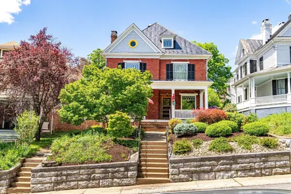 14 Coalter St S, Staunton, VA 24401