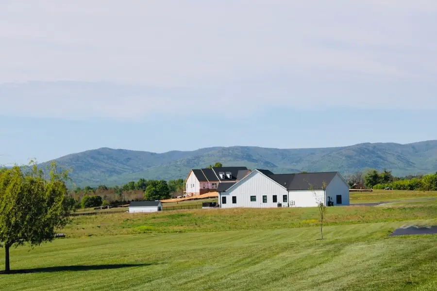 29 Sundown Dr, Waynesboro, VA 22980 - #2