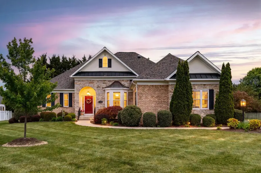 2408 Village Dr, Waynesboro, VA 22980 - #2