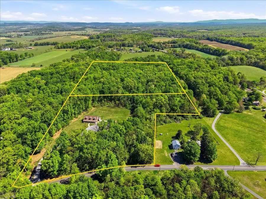 324 Lofton Rd, Raphine, VA 24472 - #3