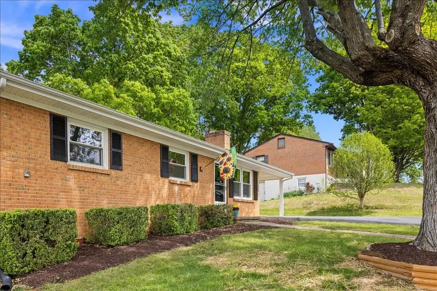 84 Hudson Ave, Staunton, VA 24401 - #3