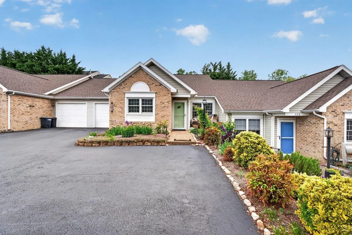 324 Emerald Dr, Harrisonburg, VA 22801 - #1