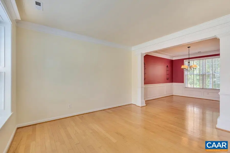 315 Pleasant Pl, Charlottesville, VA 22911 - #2