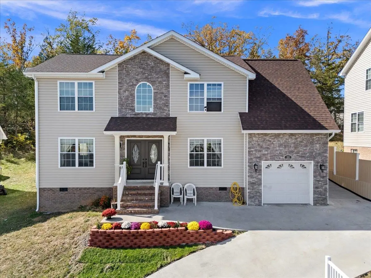 241 Suffolk Dr, Rockingham, VA 22801 - #1