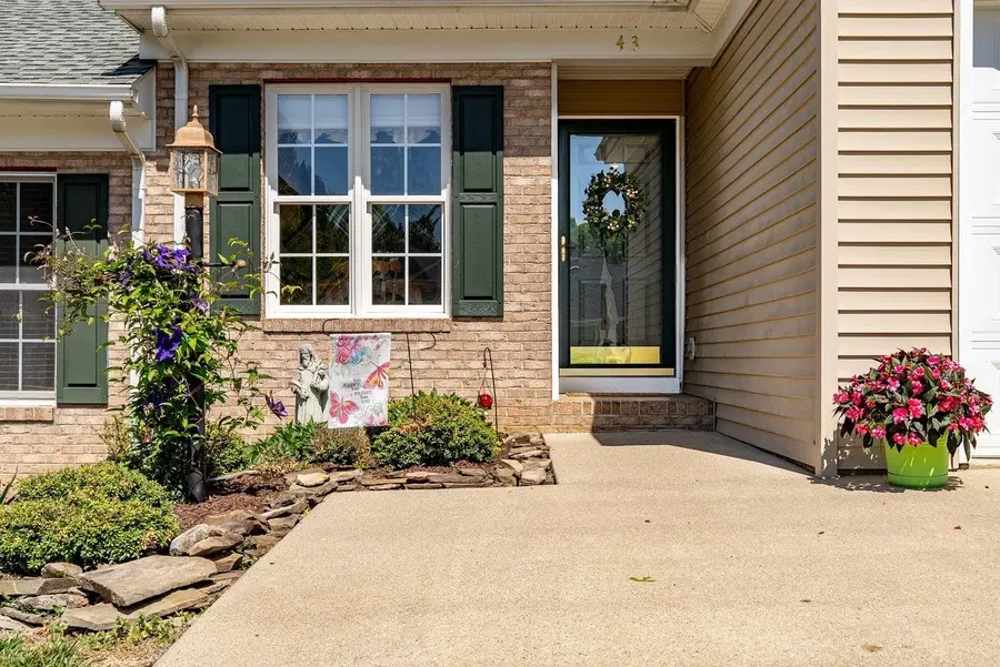 43 Hickory Nut Ln, Staunton, VA 24401 - #3