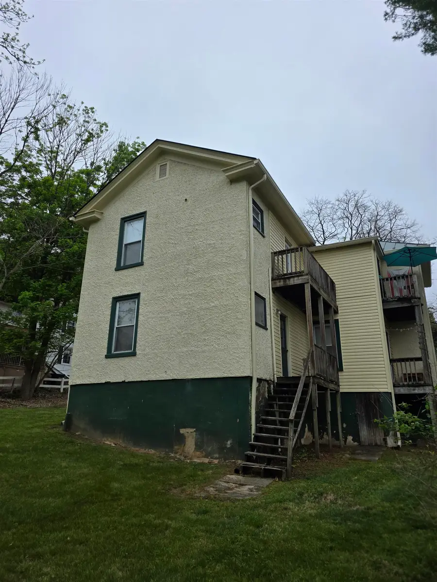 1229 Stack St, Staunton, VA 24401 - #3