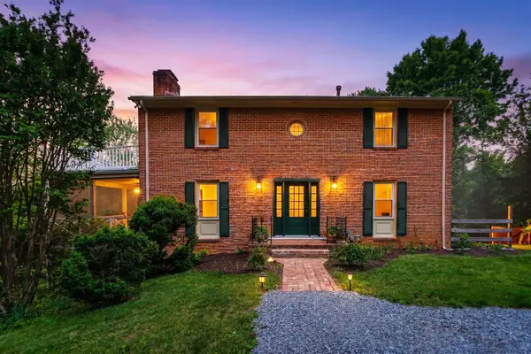 405 Hickory Dr, Earlysville, VA 22936