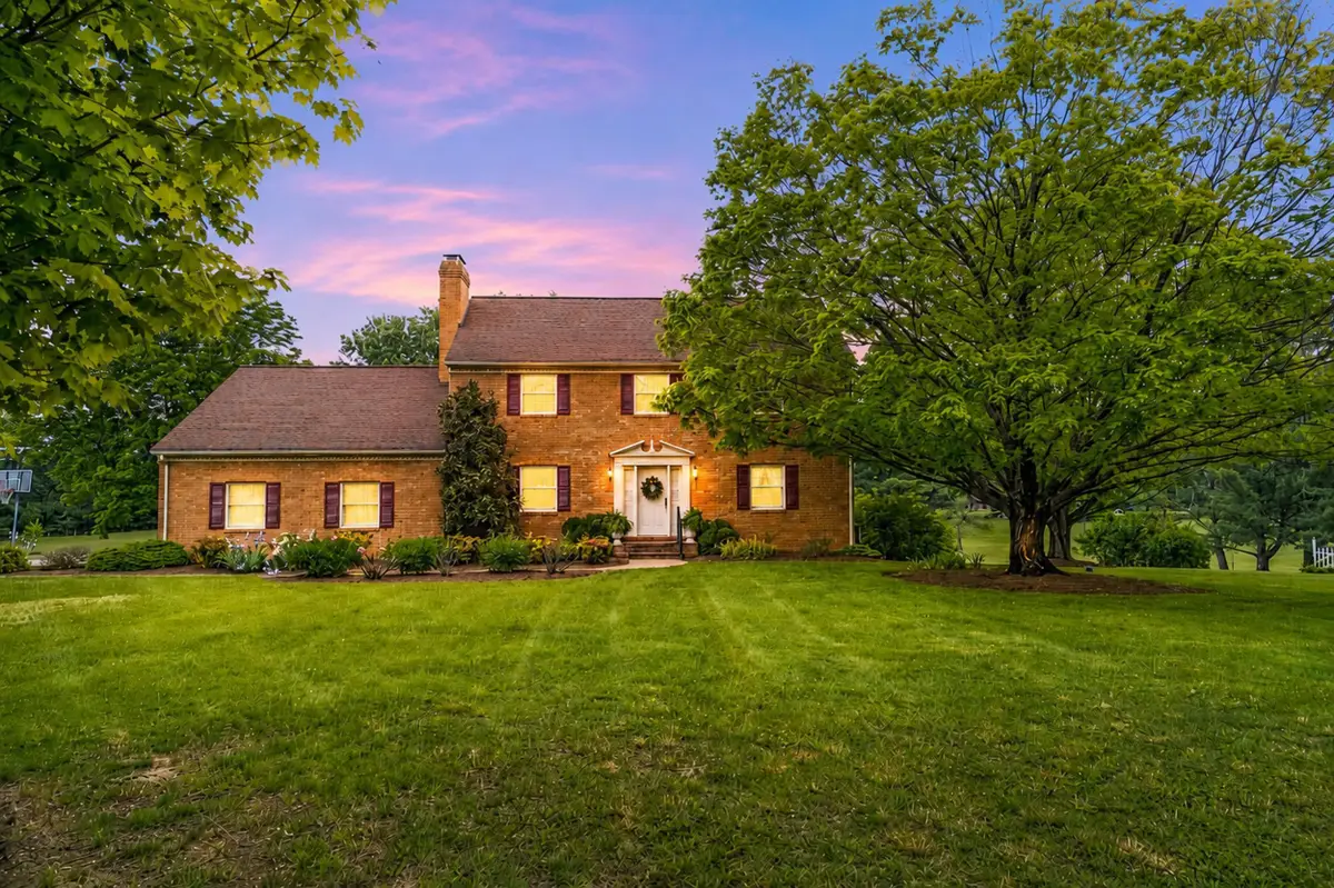 32 Henkel Rd, Waynesboro, VA 22980 - #1