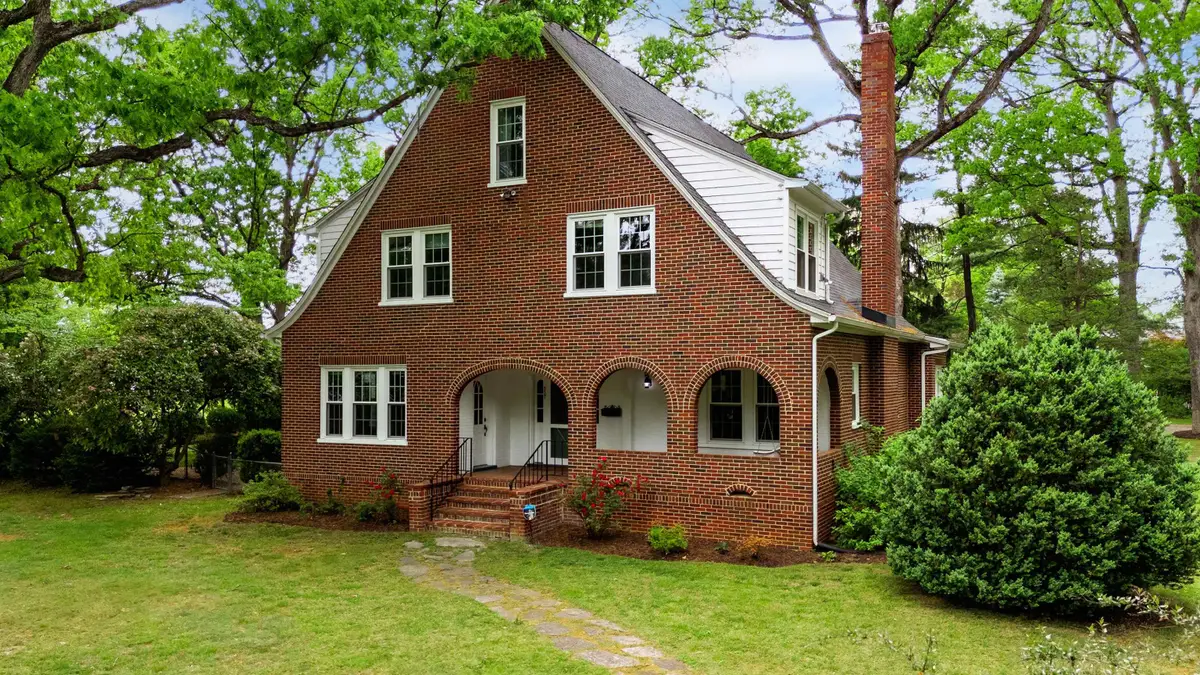 557 Ellison Ln S, Waynesboro, VA 22980 - #1