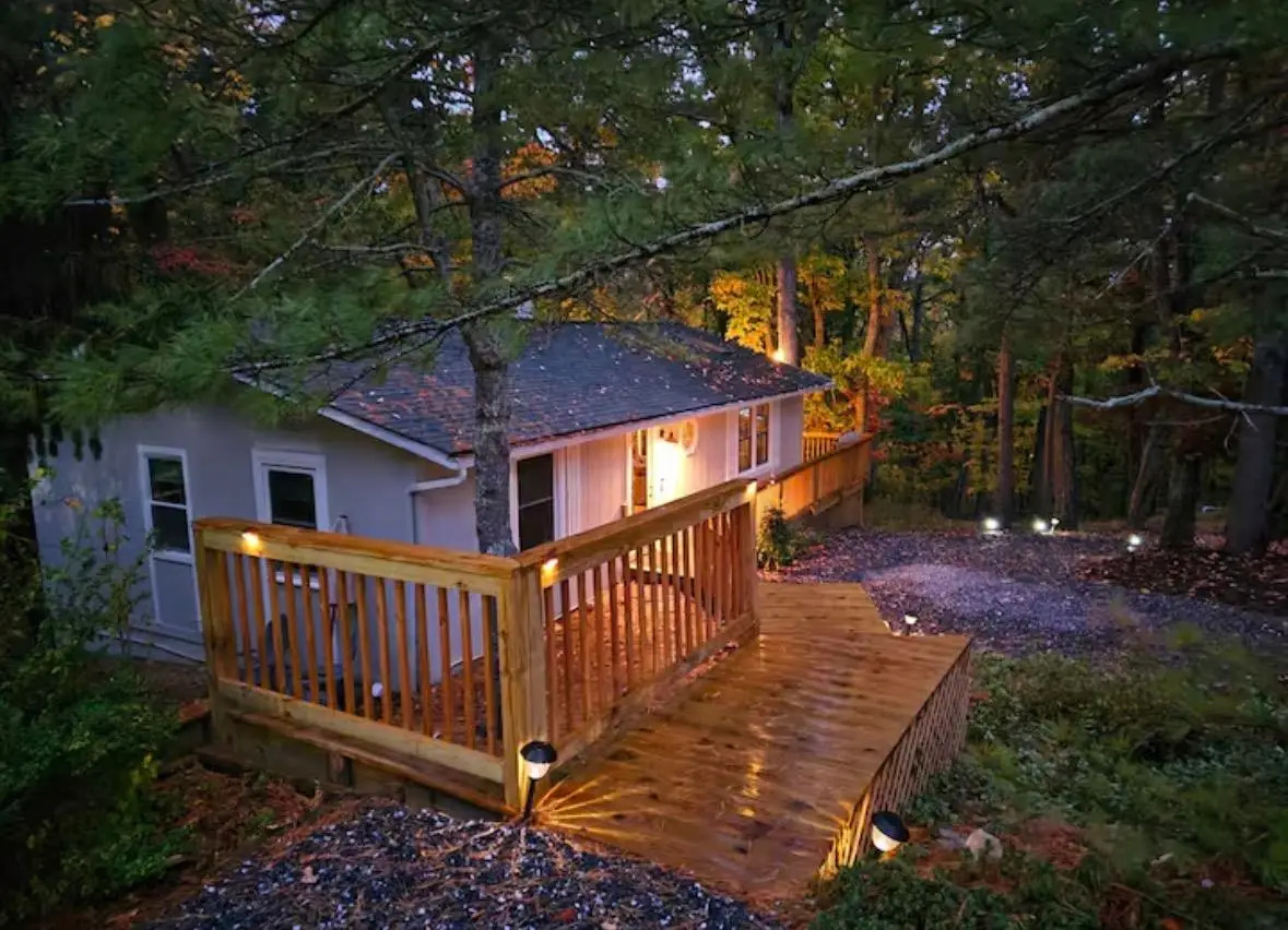 209 Fairfax Ct, McGaheysville, VA 22840 - #1