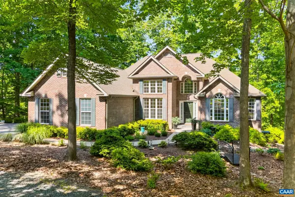 13 Condor Rd, Palmyra, VA 22963