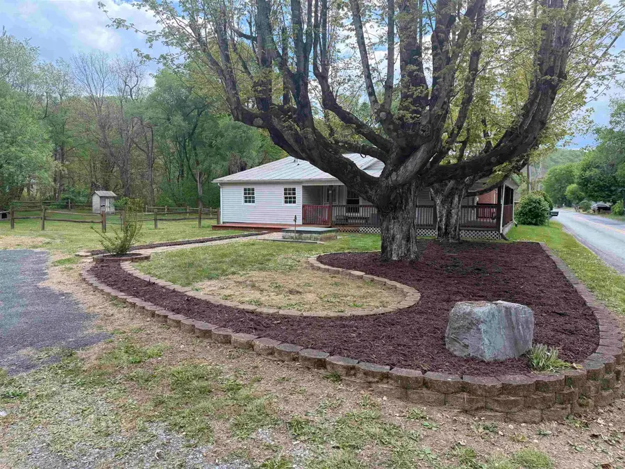 64 Augusta Springs Rd, Augusta Springs, VA 24401 - #2