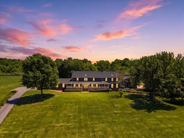 194 Deep Meadow Dr, Fishersville, VA 22939