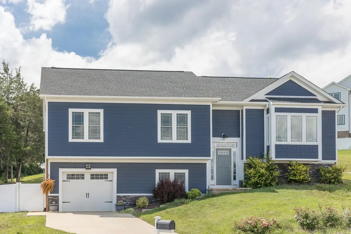 123 Beauregard Dr, Staunton, VA 24401 - #1