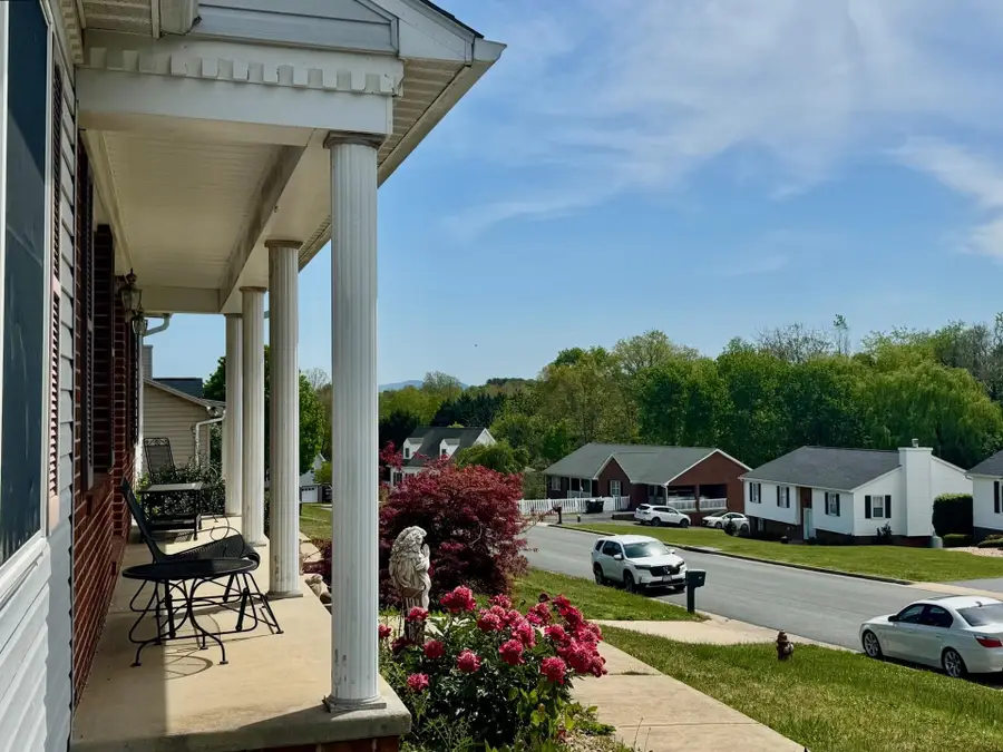 98 Granary Rd, Verona, VA 24482 - #2