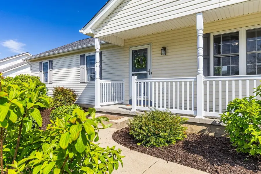 11 Foxhall Ln, Weyers Cave, VA 24486 - #2